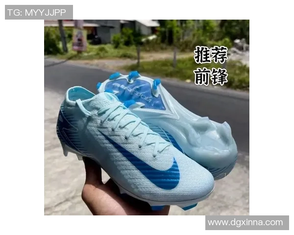 足球明星们的精彩瞬间足球鞋带你领略他们的风采与技巧
